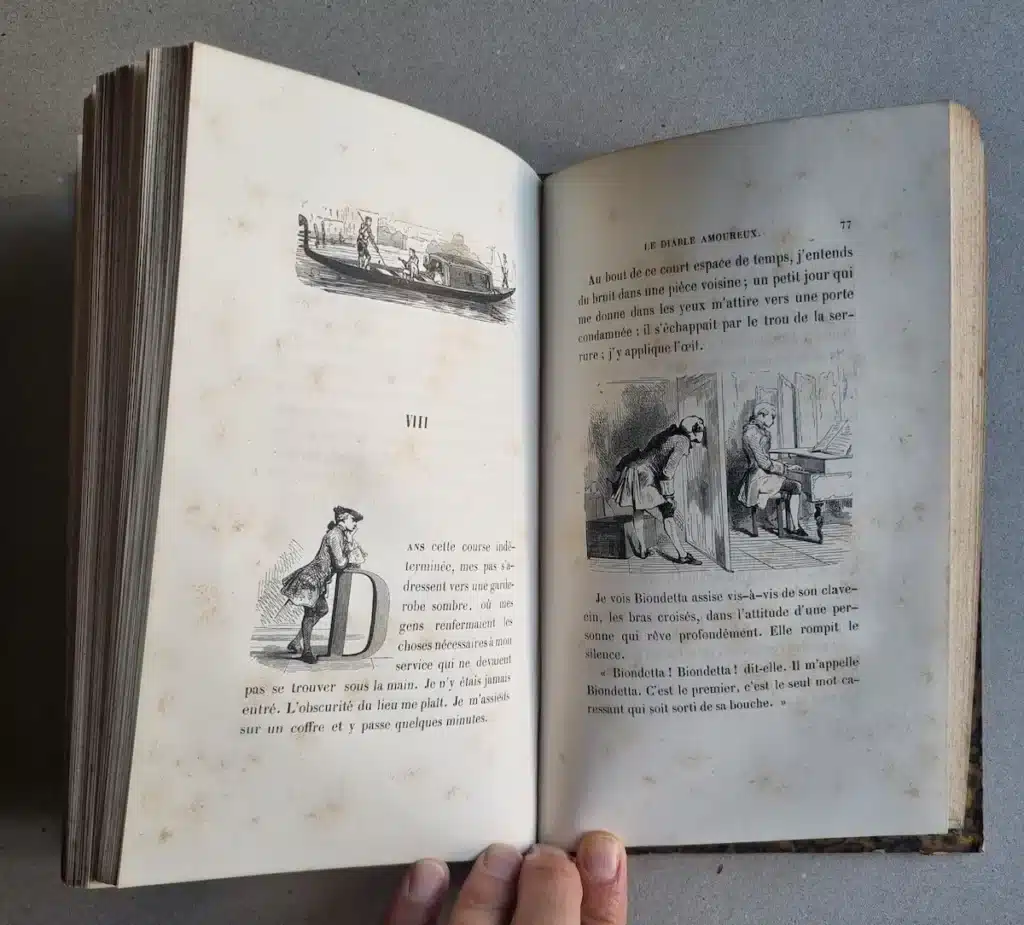 Deux pages d'un livre ancien illustré présentant des rousseurs éparses dans les marges, texte et gravures épargnés